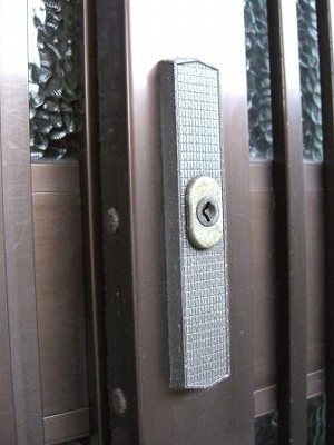 玄関引き戸 ピッキング対策 鍵取替え工事 施工例画像